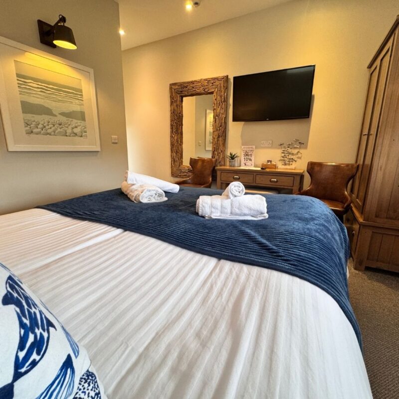 Instow The Waterfront Inn Bed & breakfast image