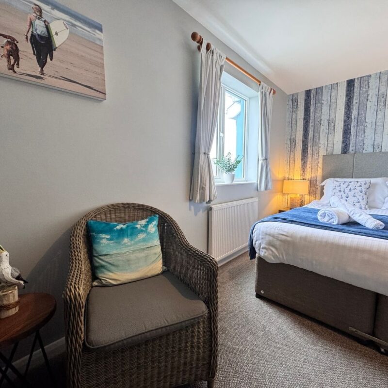 Petrel The Waterfront Inn Bed & Breakfast Image