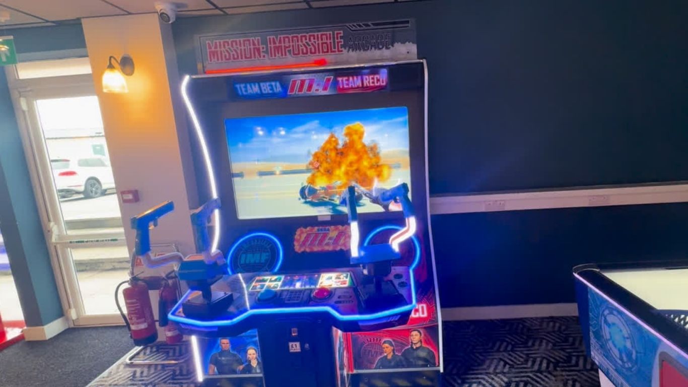 The Pier House Games Room Image 6