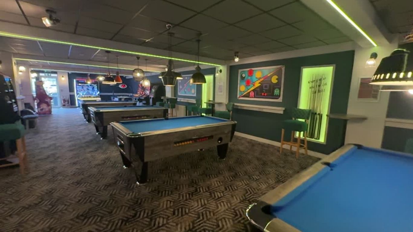 The Pier House Games Room Image 4